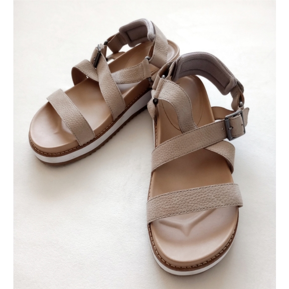 Lucky Brand▪️Platform Leather Sandals w/ adjustable back - Picture 1 of 5